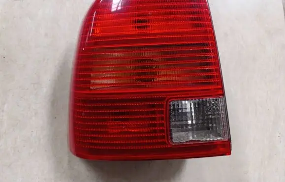 Volkswagen PASSAT B5 Rear/tail lights