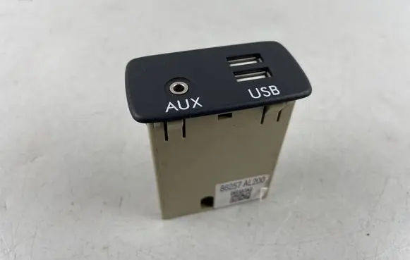 Subaru Outback (BS) USB socket connector 86257AL200
