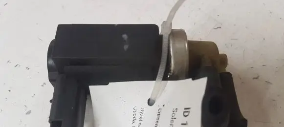 Citroen C5 Turbo solenoid valve 70163300 9661960380