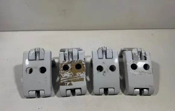 Mercedes-Benz Sprinter W906 Loading door hinge set A9067400237 A9067400137 A9067400337