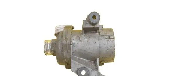 BMW 3 E90 E91 Water pump 70285320 N43B20A