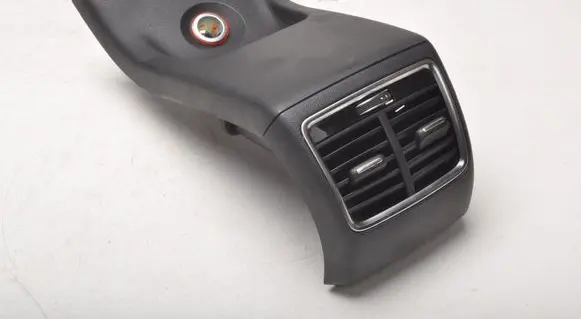 Audi Q3 F3 Dash center air vent grill 8U0819203C