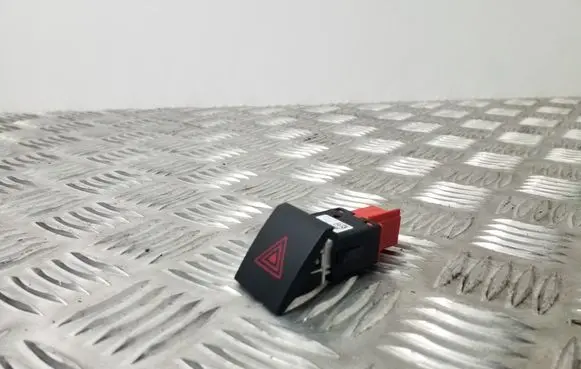 Skoda Fabia Mk2 (5J) Hazard warning light relay 5J0953235E