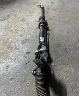 Volkswagen Golf IV Steering rack