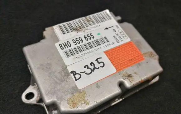 Audi A4 S4 B7 8E 8H Airbag control unit/module 8H0959655