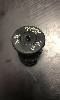 BMW 1 E81 E87 Passenger airbag on/off switch 6974643