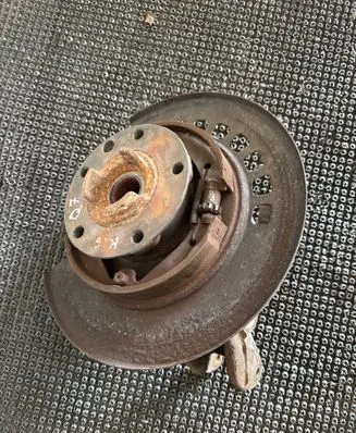 Audi Q7 4L Rear wheel hub 7L8505435A