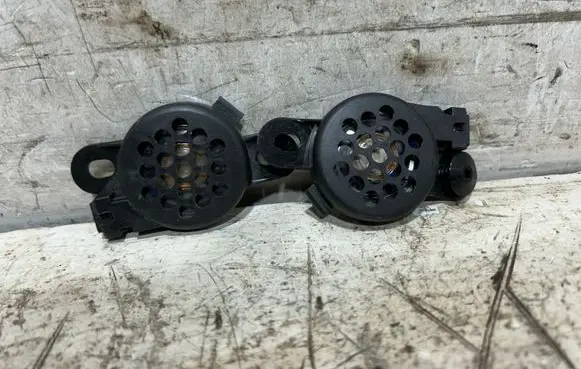 Volkswagen Golf V Parking PDC sensor speaker 8E0919279