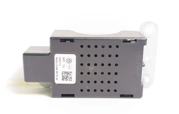 Volkswagen Tiguan Antenna control unit 5N0035570A