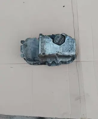 Volkswagen Touran I Oil sump 03C103603J
