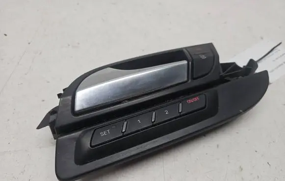 Audi Q7 4L Front door interior handle 4L0959527A