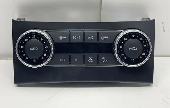 Mercedes-Benz C W204 Climate control unit A2049006608 SW201200 01HW3810