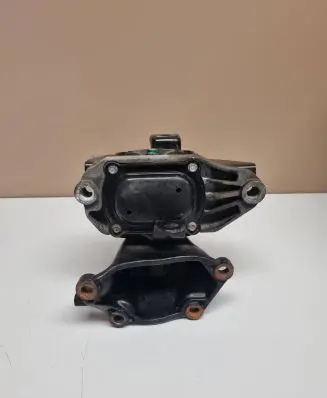 KIA Optima Engine mount bracket 21830C1070