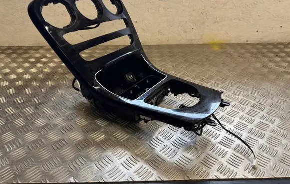 Mercedes-Benz C AMG W205 Center console A2056801005