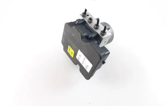 Mercedes-Benz C AMG W205 ABS Pump A2054310600
