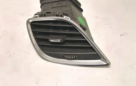 Opel Mokka Dashboard side air vent grill/cover trim 95316017
