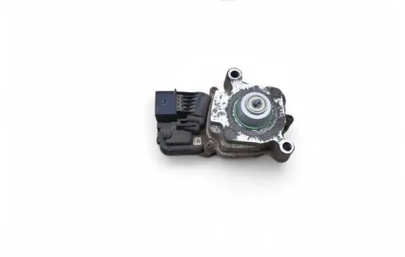 Maserati Levante Transfer box differential control unit 670038803