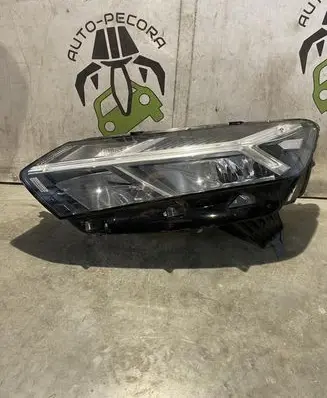 Dacia Sandero III Headlight/headlamp 260607161R