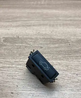 BMW X5 E53 Tailgate opening switch 8365579