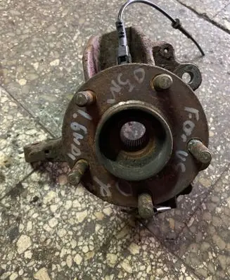 Ford Focus Front wheel hub