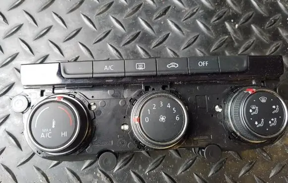 Volkswagen PASSAT B8 Climate control unit 5G0907426AF