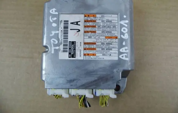 Toyota Camry VIII XV70 Airbag control unit/module 8917033G80