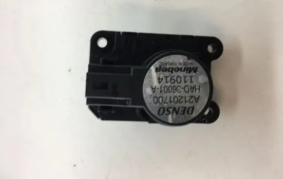 Renault Captur Air flap motor/actuator A21201700 110914