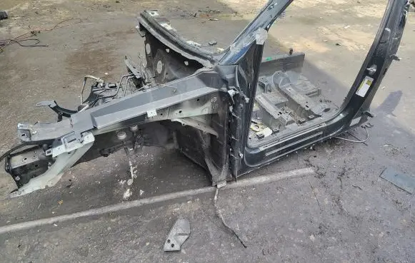 Front quarter panel