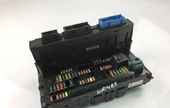 BMW 5 F10 F11 Fuse box set 9234421
