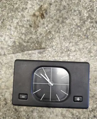 BMW 5 E39 Clock 1374282
