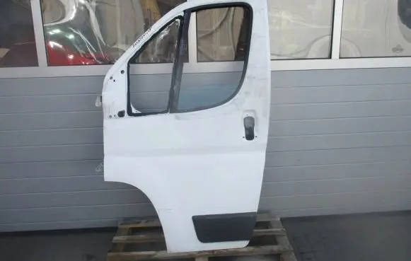 Fiat Ducato Front door