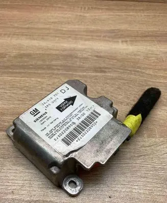 Opel Vectra B Airbag control unit/module 24416701 5WK42975