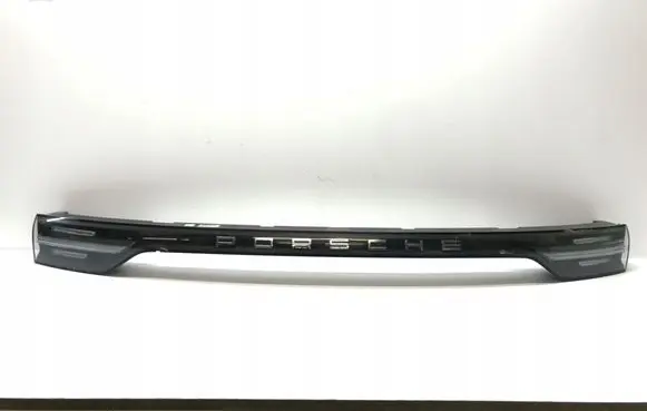 Porsche Cayenne (9Y0 9Y3) Tailgate rear/tail lights 9Y0945081AF