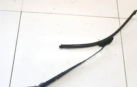 Ford Focus Front wiper blade arm xs4117527ab