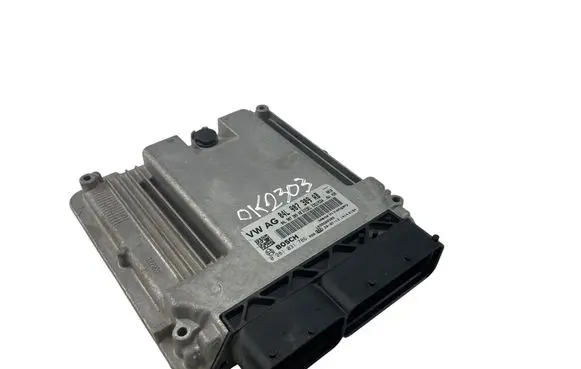 Audi Q3 F3 Engine control unit/module ECU 04L907309AB 0281031786