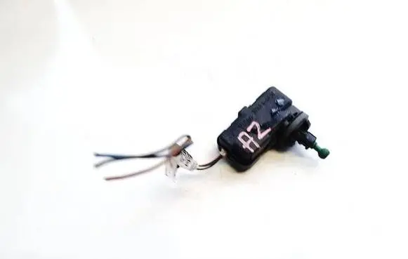 Headlight level adjustment motor