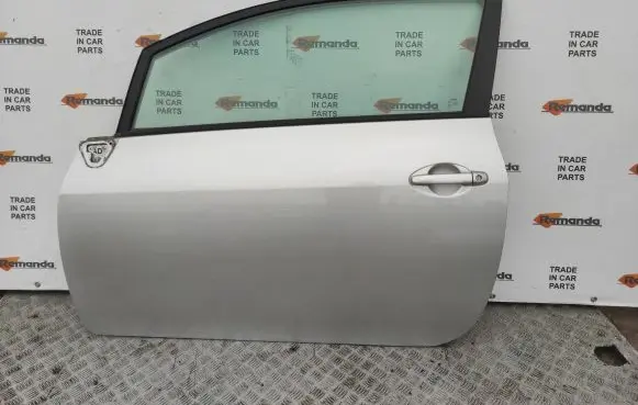 Toyota Auris 150 Door (2 Door Coupe) 