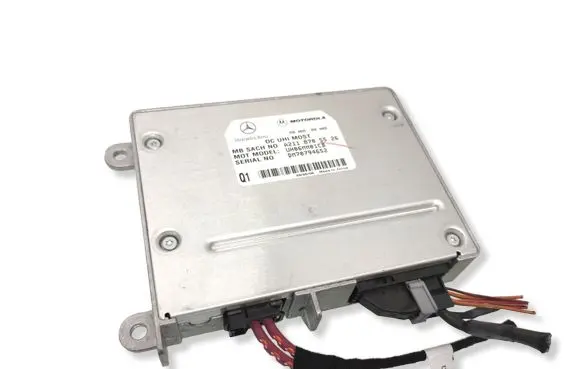 Mercedes-Benz R W251 Bluetooth control unit module A2118705526