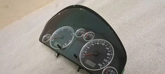 Volkswagen Sharan Speedometer (instrument cluster) YM2110849