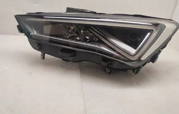 Seat Leon IV Headlight/headlamp