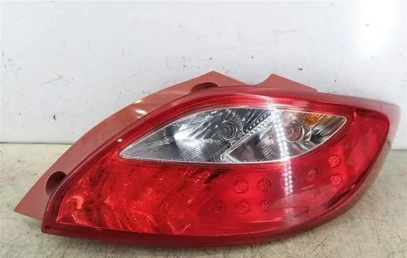 Mazda 2 Rear/tail lights