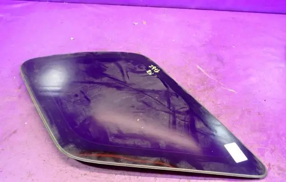 Honda CR-V Rear side window