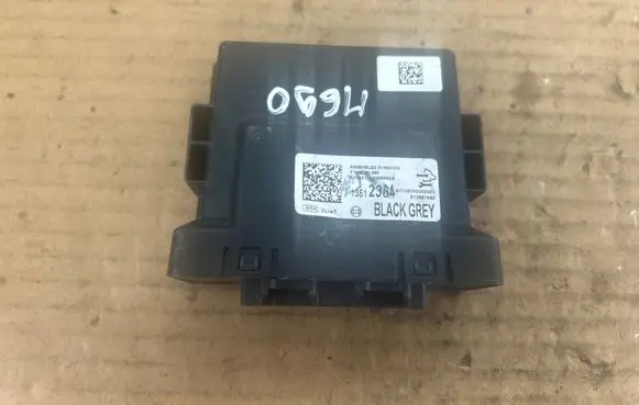 Opel Astra K Parking PDC control unit/module 13512364 812857993 F00HJ01585