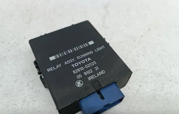 Toyota Corolla E120 E130 Light module LCM 05810231 8281002020