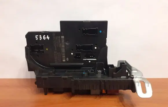 Mercedes-Benz E W212 Fuse box set 2129022702 2125452832