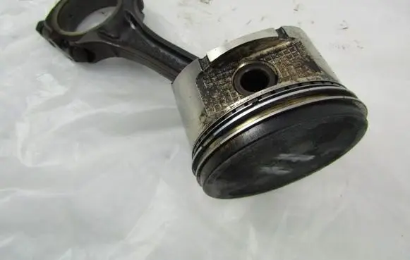 Ford Maverick Piston 