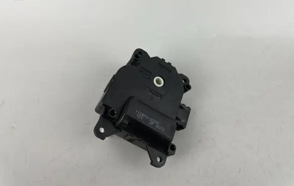 Subaru Outback Air flap motor/actuator 1138002320 113800-2320