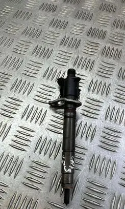 Volvo XC60 Fuel injector 31303238 0445116046