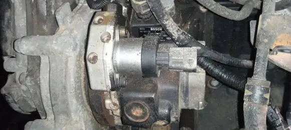 KIA Sorento Fuel injection high pressure pump 0445010101 33100-4A010
