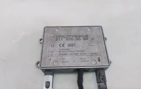 Mercedes-Benz S W220 Bluetooth antenna 2118200885
